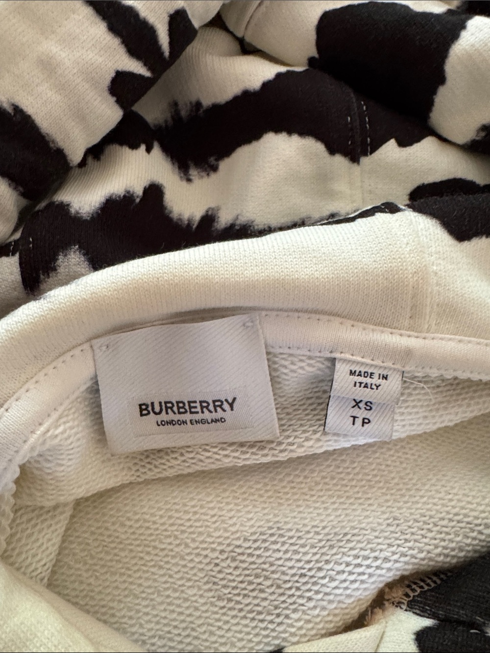 Burberry Black and White zebra print Hoodie - Picture 3 of 3